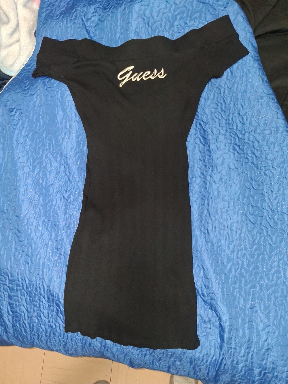 GUESS Black Off-Shoulder Logo Tunic